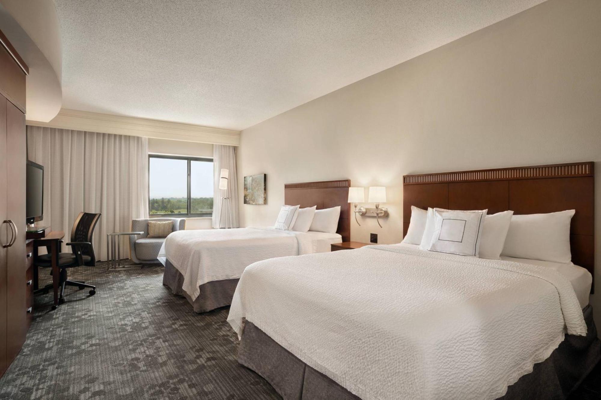 Courtyard By Marriott Middletown Goshen Hotell Exteriör bild